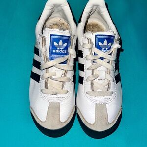 Kids Adidas Samoas